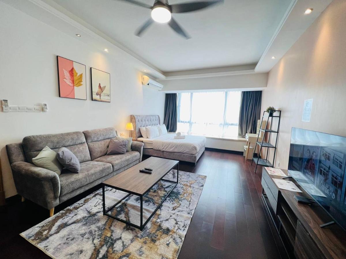 R&f Princess Cove At Anju Apartemen