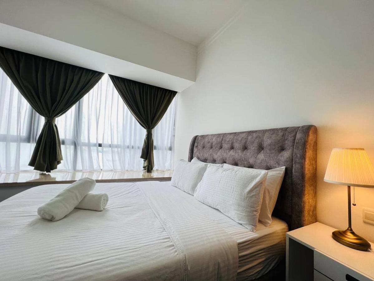 R&f Princess Cove At Anju Apartemen