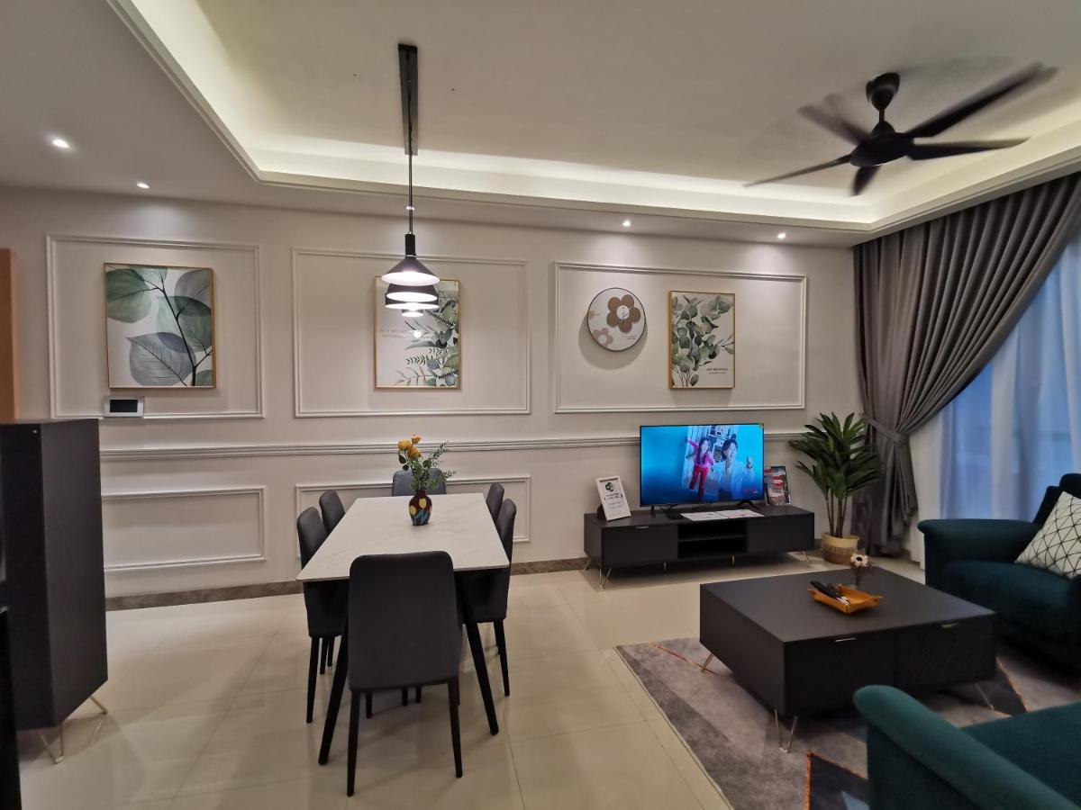 R&f Princess Cove At Anju Apartemen